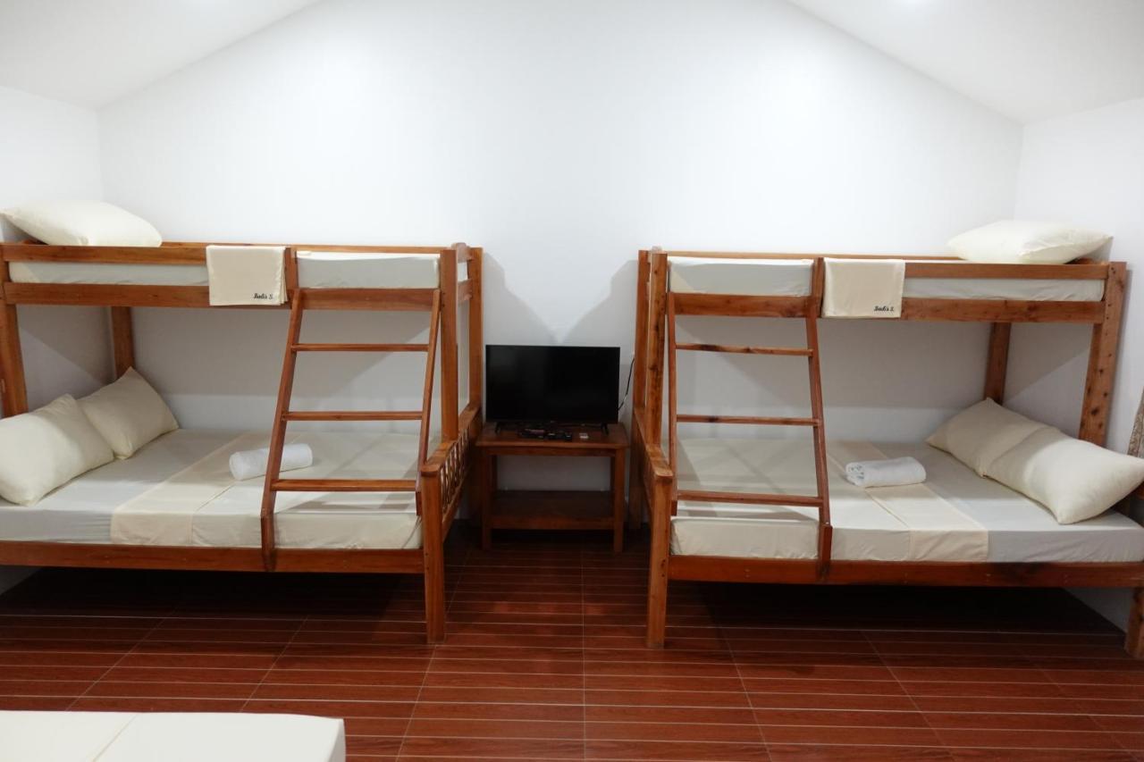 Badi'S Place Moalboal Εξωτερικό φωτογραφία