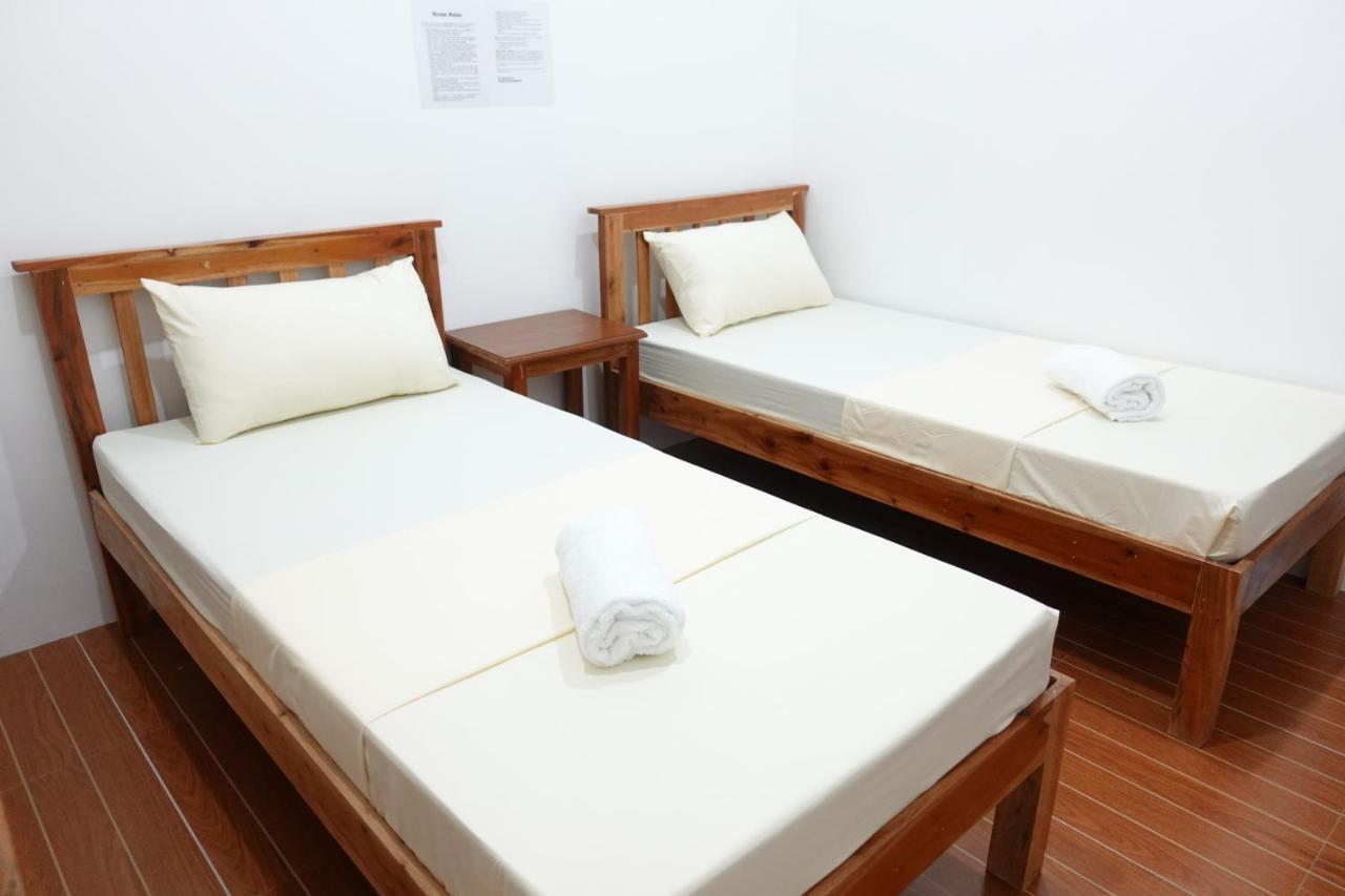 Badi'S Place Moalboal Εξωτερικό φωτογραφία